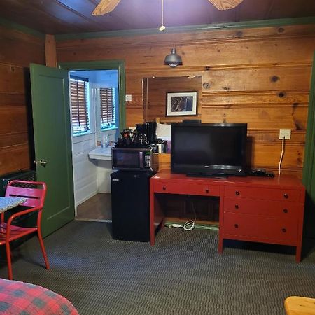 Shaver Lake Village Hotel ภายนอก รูปภาพ