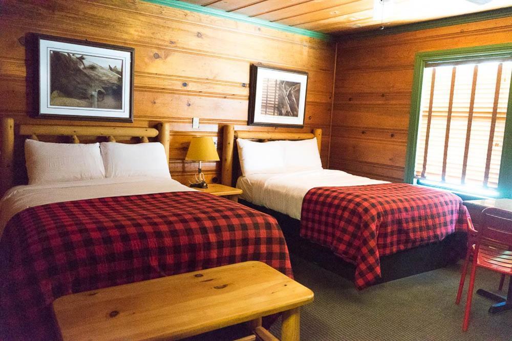 Shaver Lake Village Hotel ภายนอก รูปภาพ