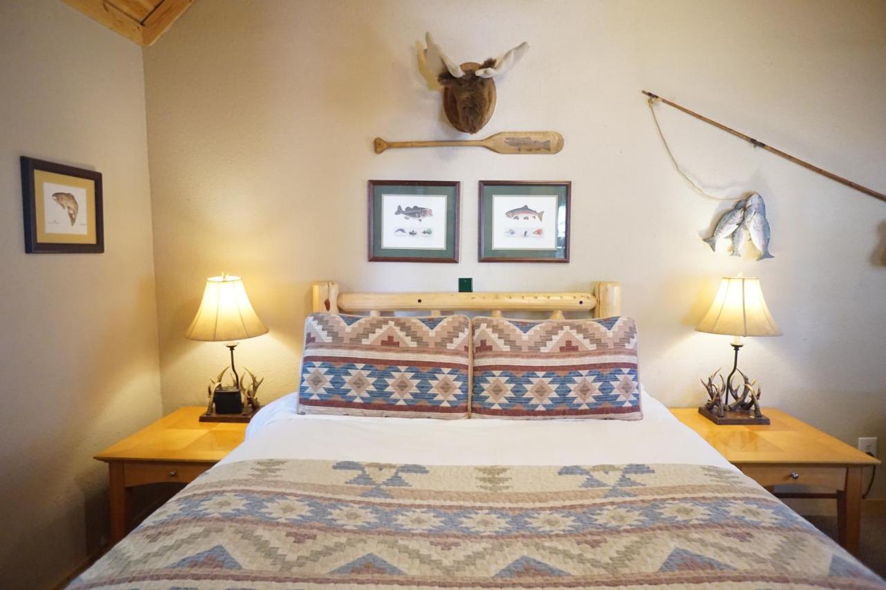 Shaver Lake Village Hotel ภายนอก รูปภาพ