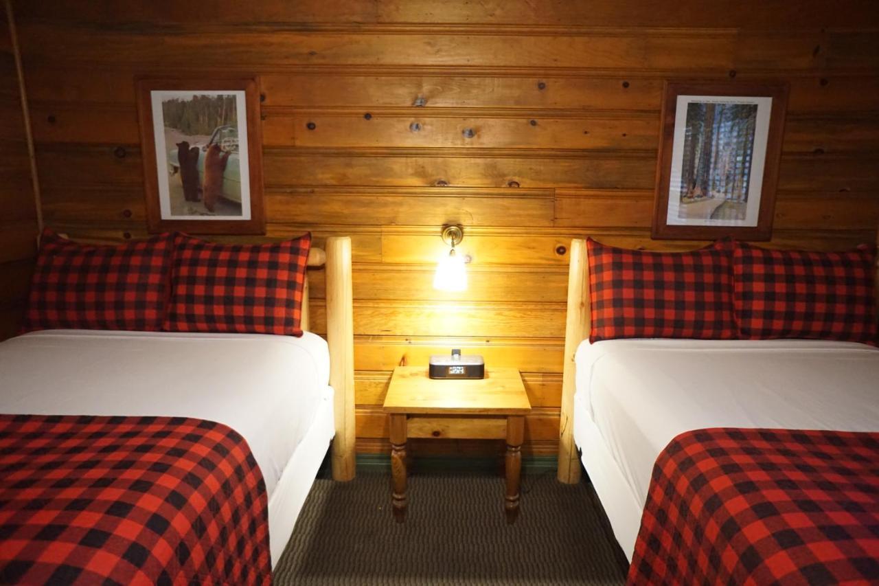Shaver Lake Village Hotel ภายนอก รูปภาพ