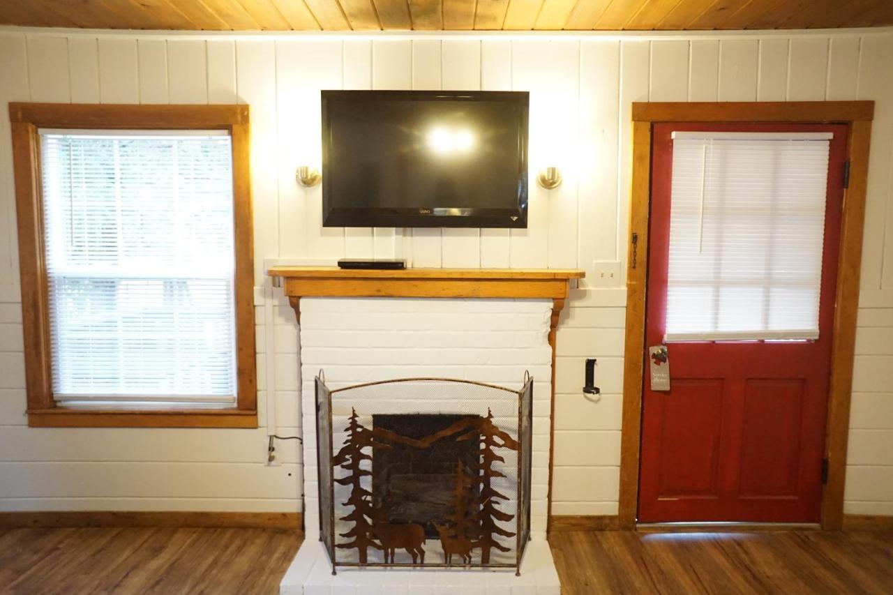 Shaver Lake Village Hotel ภายนอก รูปภาพ
