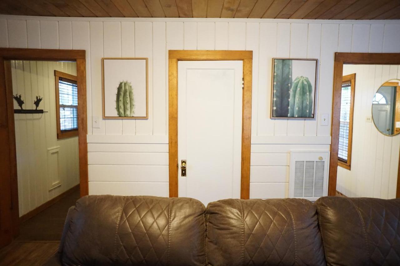 Shaver Lake Village Hotel ภายนอก รูปภาพ
