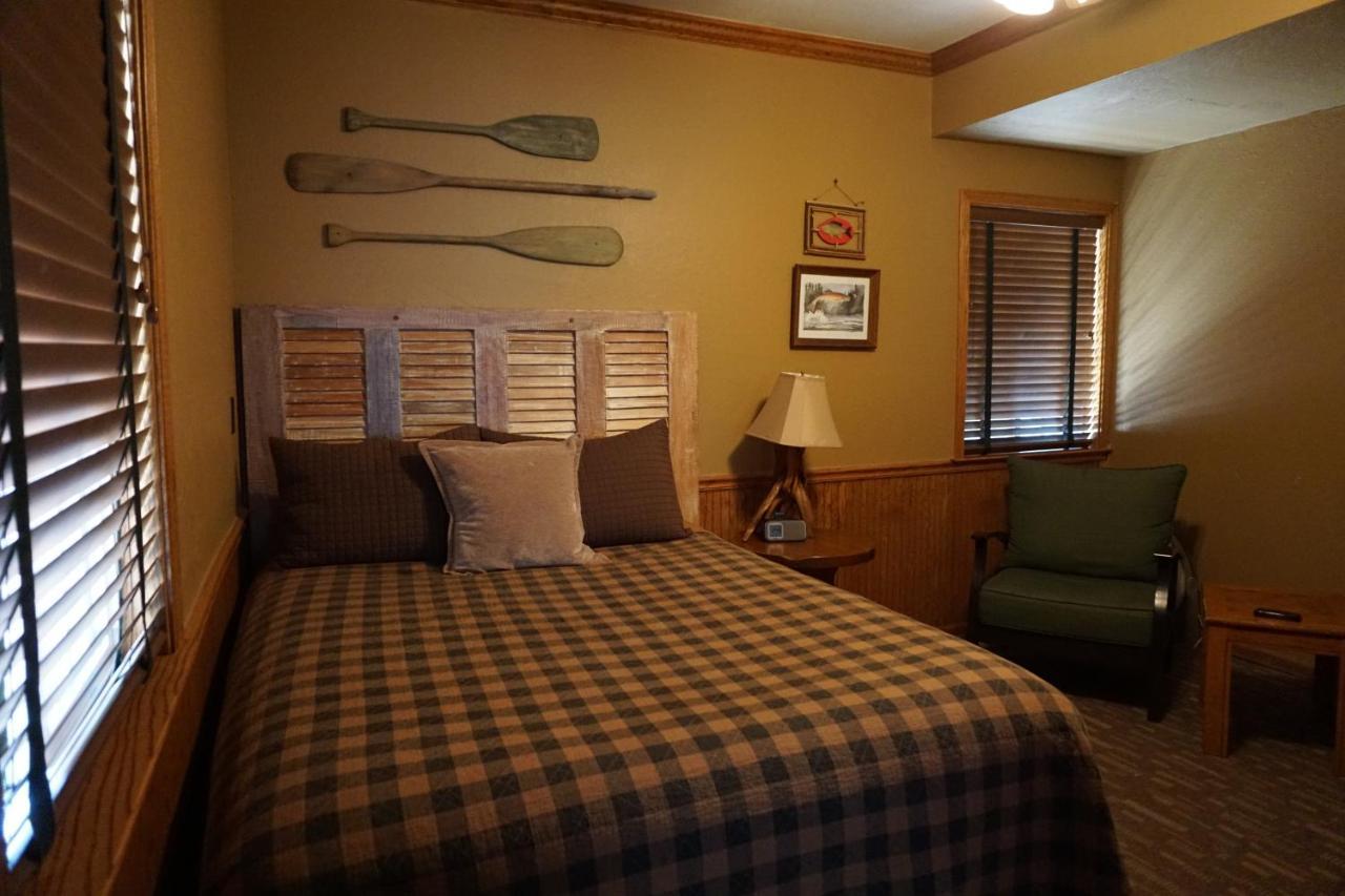 Shaver Lake Village Hotel ภายนอก รูปภาพ