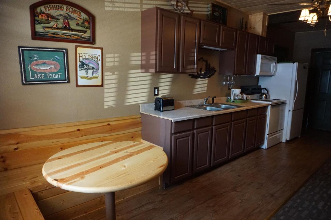 Shaver Lake Village Hotel ภายนอก รูปภาพ