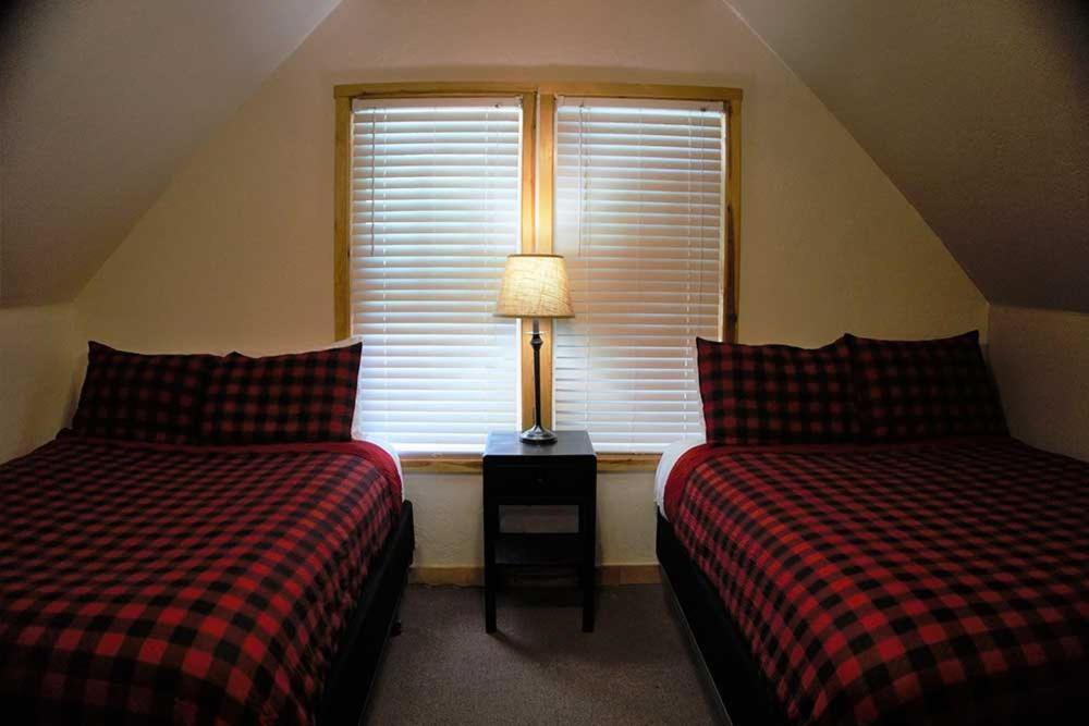 Shaver Lake Village Hotel ภายนอก รูปภาพ